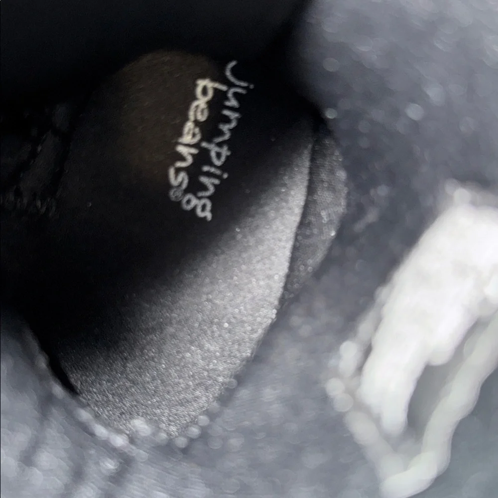 jumping beans sleek black
